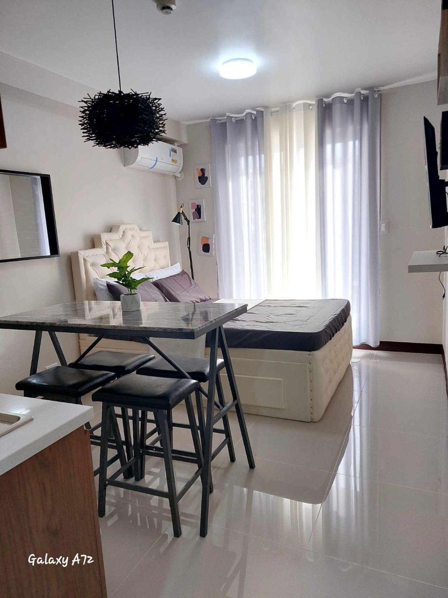 Seo Staycation Lapu-Lapu City Exteriör bild